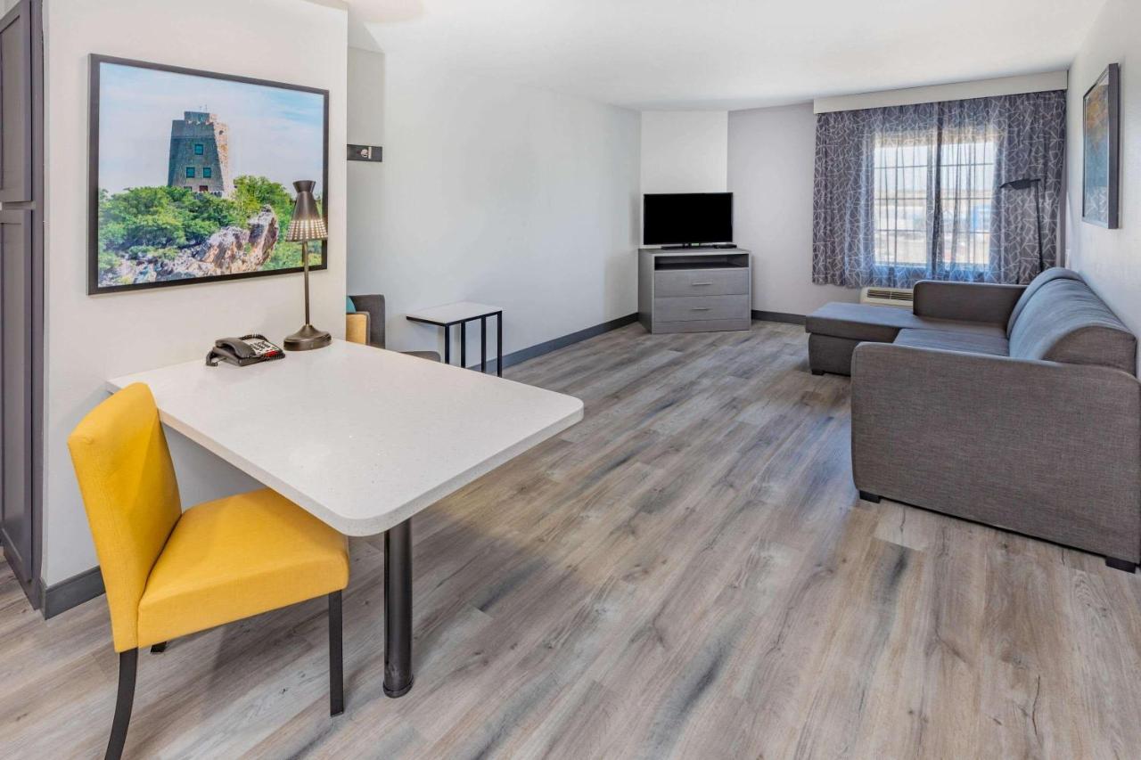 La Quinta Inn & Suites By Wyndham Ардмор Экстерьер фото
